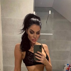 Andrea Pomeje je neuvěřitelně sexy baba!