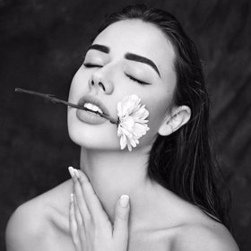 Gabriela Gášpárová má krásné rty.