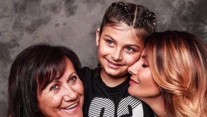FOTO: Eva Decastelo s maminkou a dcerou Zuzankou.