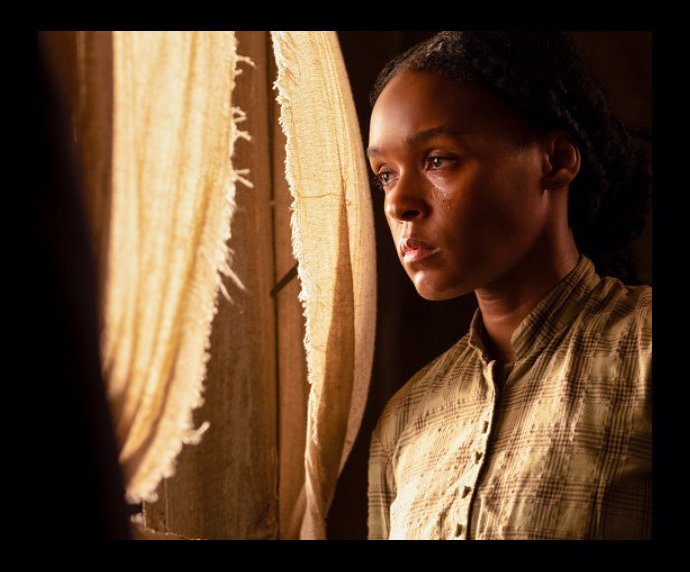 FOTO: Horor Antebellum měl být uveden 24. dubna. Nové datum premiéry se zatím neví.