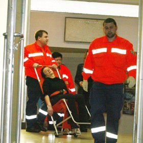 Stoklasova maminka se na jeho pohřbu zhroutila.