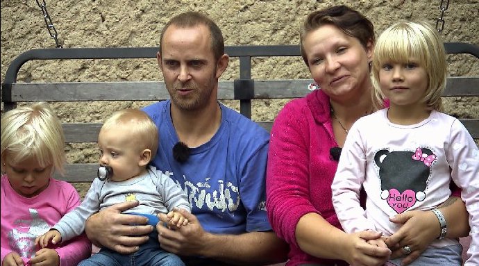 FOTO: Sedm dětí je docela záhul. – stránka 2209