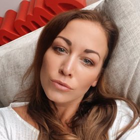 Agáta v poslední době jen září.