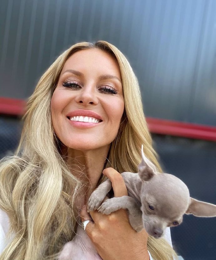 Foto k tématu Simona Krainová – stránka 939