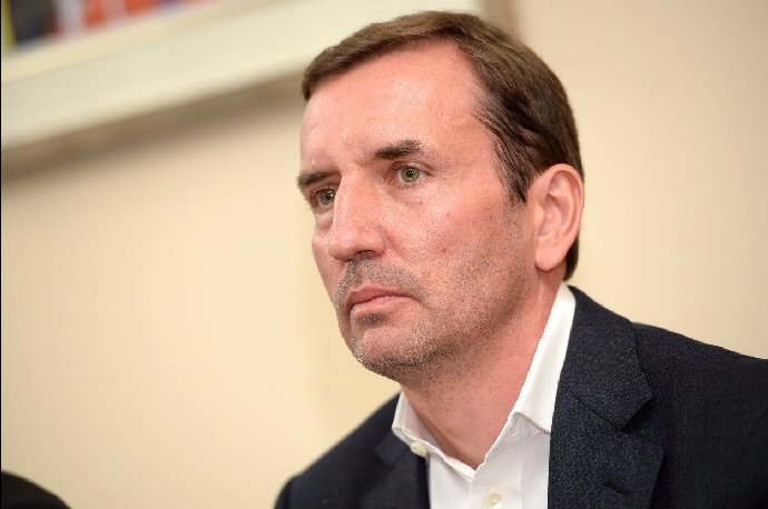 FOTO: Miliardář Marek Dospiva. – stránka 10