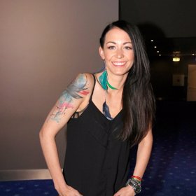 Potetovaná Agáta září.