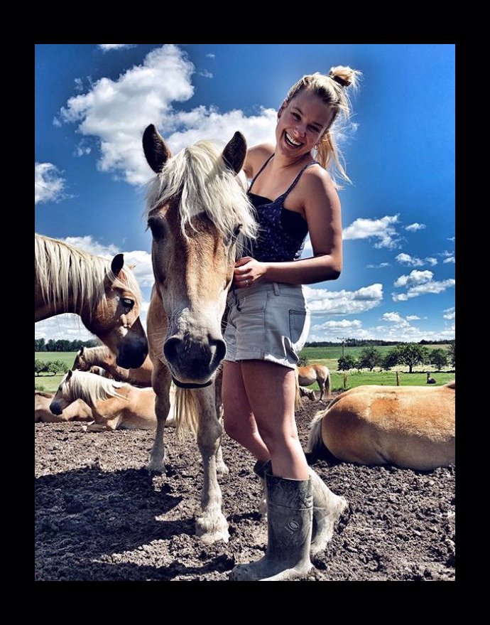 Foto k tématu Patricie Pagáčová – stránka 597