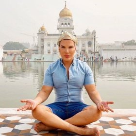 Rodrigo Alves rovněž podstupuje změnu pohlaví.