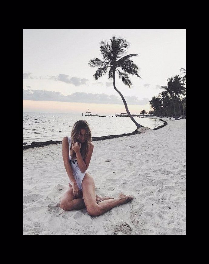 FOTO: Chuděra malá...no nehoďte jí korunu... – stránka 453