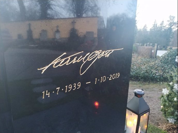 Foto k tématu Karel Gott – stránka 606
