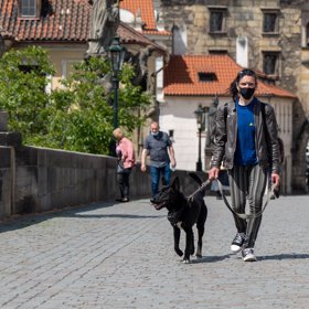 Ani narození Terezky ji však nedonutilo s drogami přestat.