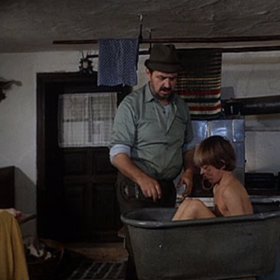 Legendární dětský herec zahynul v autě v prokleté zatáčce.