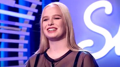 FOTO: To je ale výstřih!