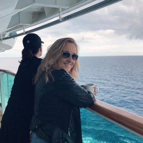 Prý se brzy vrátí ke zpěvu.