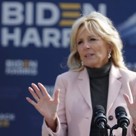 Jill Biden je novou první dámou Spojených států amerických.