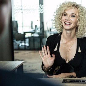 Jana Plodková dostala v Bábovkách roli prostitutky na vyšší úrovni.