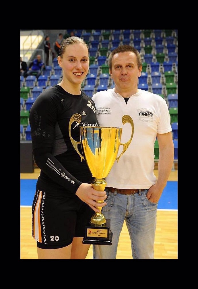 FOTO: Martina Weisenbylderová – stránka 145