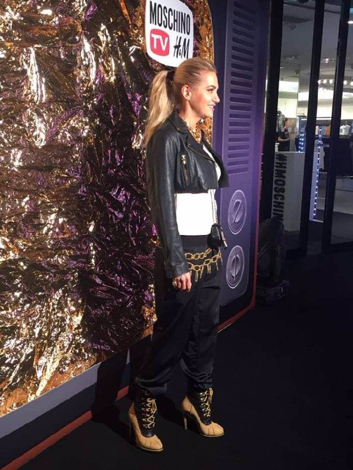 FOTO: Dara Rolins vypadala na party perfektně. – stránka 1015