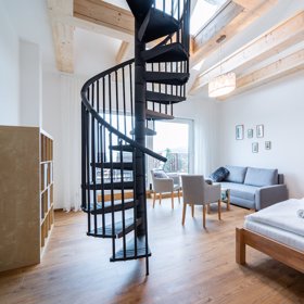 Když spolu budou mladí lidé žít na jednom místě, začnou se mezi nimi utvářet vztahy, sympatie i antipatie, tvrdí Nosek.