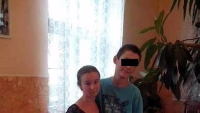 FOTO: Iva na základní škole se spolužákem v době, kdy jí bylo čtrnáct let a projevil o ní zájem Marian.