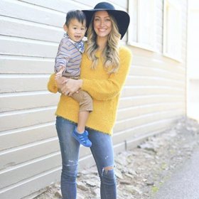 Pár tedy učinil oznámení, že adoptovaného syna už vychovává jiná rodina.