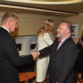 Babiš se v USA setká s Trumpem.