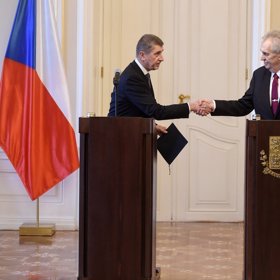 Vždy je pojila náklonnost.