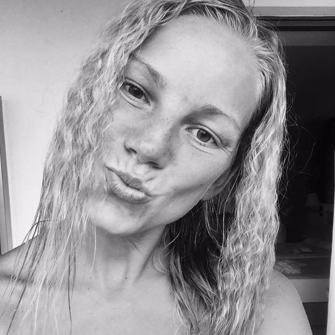 Nikola Hezucká - manželka Patrika Hezuckého