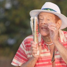 Na kontě má spoustu filmů i sitcomů.