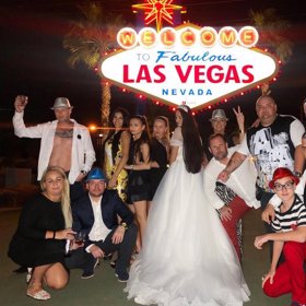 Jejich druhá svatba v Las Vegas.