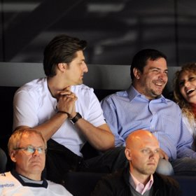 Karel Březina a Gabriela Kloudová na MS v hokeji. Právě sledovali utkání České republiku a Finska.