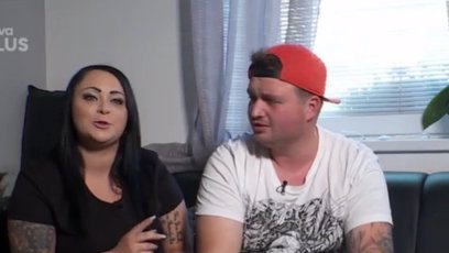FOTO: Sympatická černovláska si stěžuje na svůj vztah.
