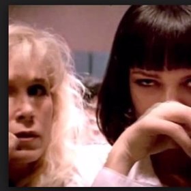 Ikonická záchodová scéna.