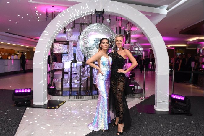 FOTO: Eva Decastelo – stránka 462