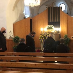 V pátek plakalo i nebe.