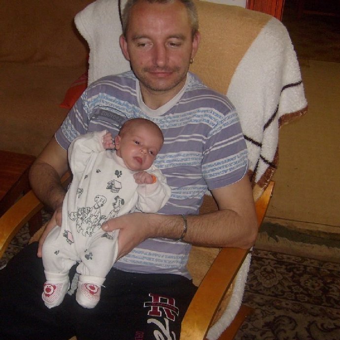FOTO: Bude snad mít v náruči zanedlouho další miminko? – stránka 1482