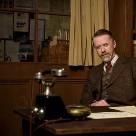 Jiří Langmajer	vystupuje ve Zločinech Velké Prahy jako inspektor Havlík.