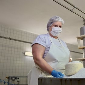 HEZKY ČESKY: 3.díl: Znáte příběh českého pokladu jménem Niva?