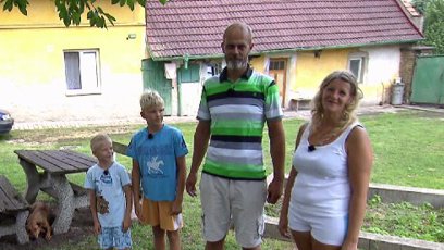 FOTO: U téhle rodiny panují dost divné zvyky.