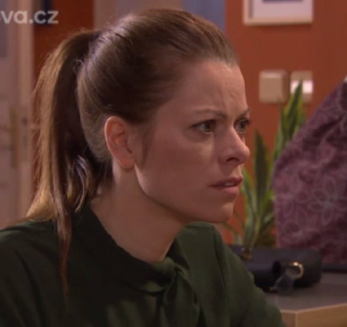 FOTO: Veronika nevěří vlastním uším. – stránka 1023