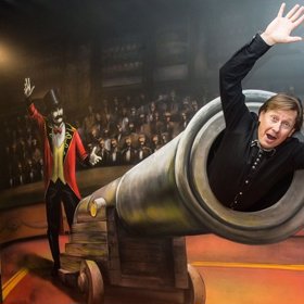 Pavel Kožíšek vystřelen z děla.