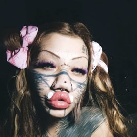 Aydin Mod miluje tetování