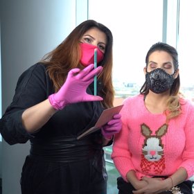 Silvie ve videu vysvětluje, jaké používá štětce.