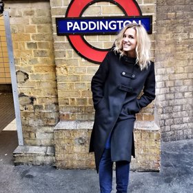 Dara Rolins je šťastná a na minulost dávno zapomněla.