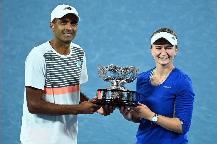 Foto k tématu Barbora Krejčíková – stránka 131