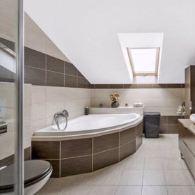 Bydlení Mašlíkové rozhodně není plné křiklavých barev a působí útulně.