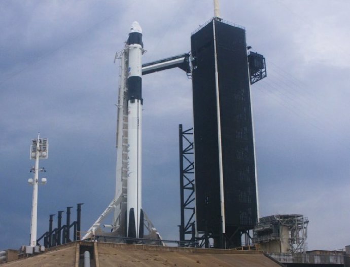 Foto k tématu spacex