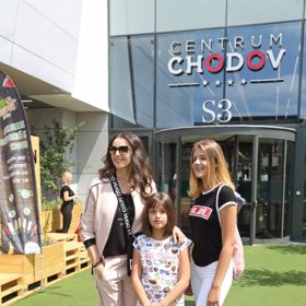 Iva Kubleková s dcerami.