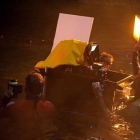 Černovousova loď Pomsta královny Anny je upravená Černá perla, která se objevila v prvních dílech série.