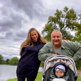 Patrik byl hrdým otcem.